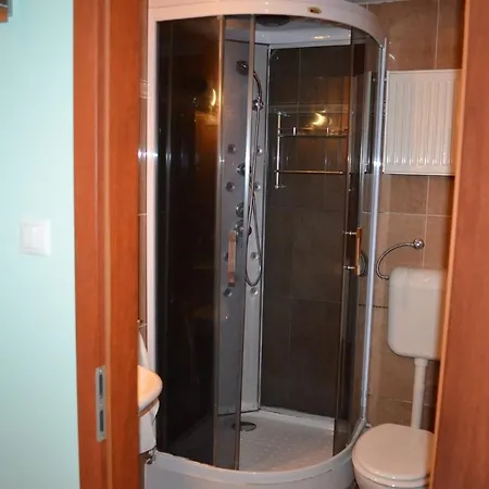 Bed & Breakfast Holdfenyszallas 3*