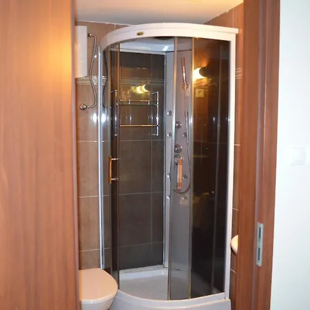 Holdfenyszallas Bed & Breakfast