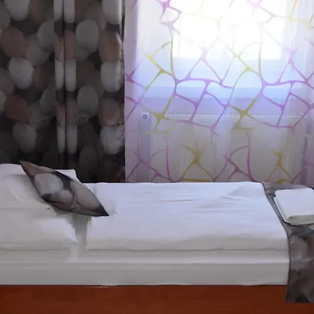 Bed & Breakfast Holdfenyszallas