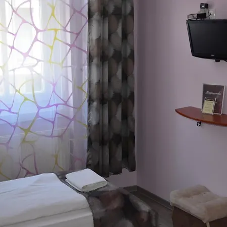 Holdfenyszallas Bed & Breakfast