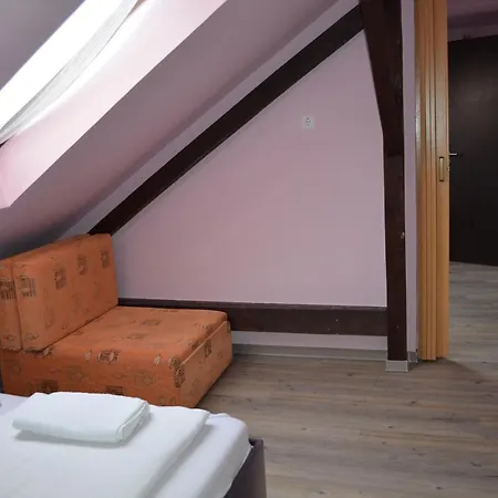 Bed & Breakfast Holdfenyszallas