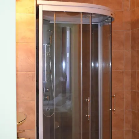 Holdfenyszallas Bed & Breakfast Szeged