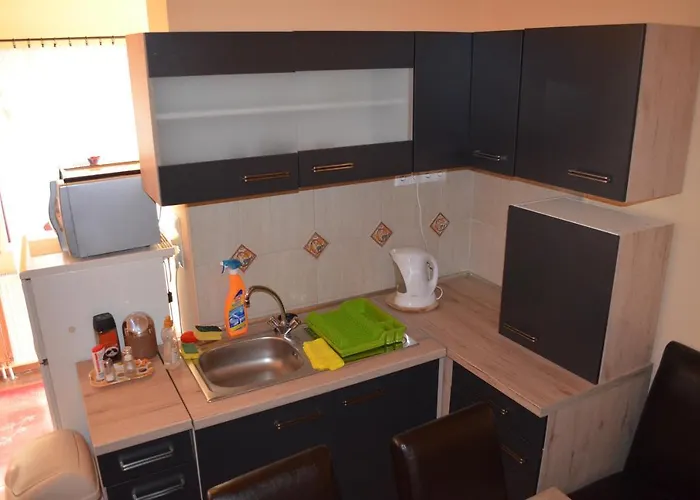 Holdfenyszallas Oda ve Kahvaltı Segedin