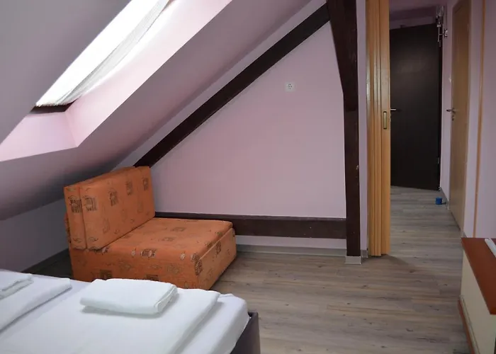Bed & Breakfast Holdfenyszallas