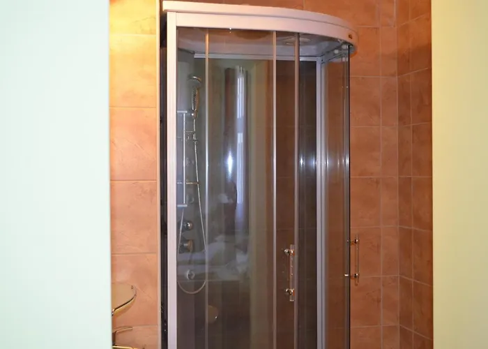 Holdfenyszallas Oda ve Kahvaltı Segedin